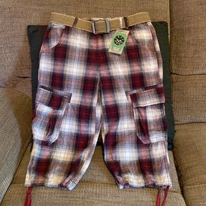 Very rad shorts for skateboarding, scootering , shopping with friends. New